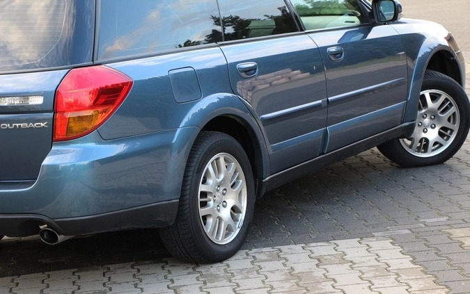 Subaru Outback cena 18900 przebieg: 307500, rok produkcji 2006 z Zabłudów małe 379